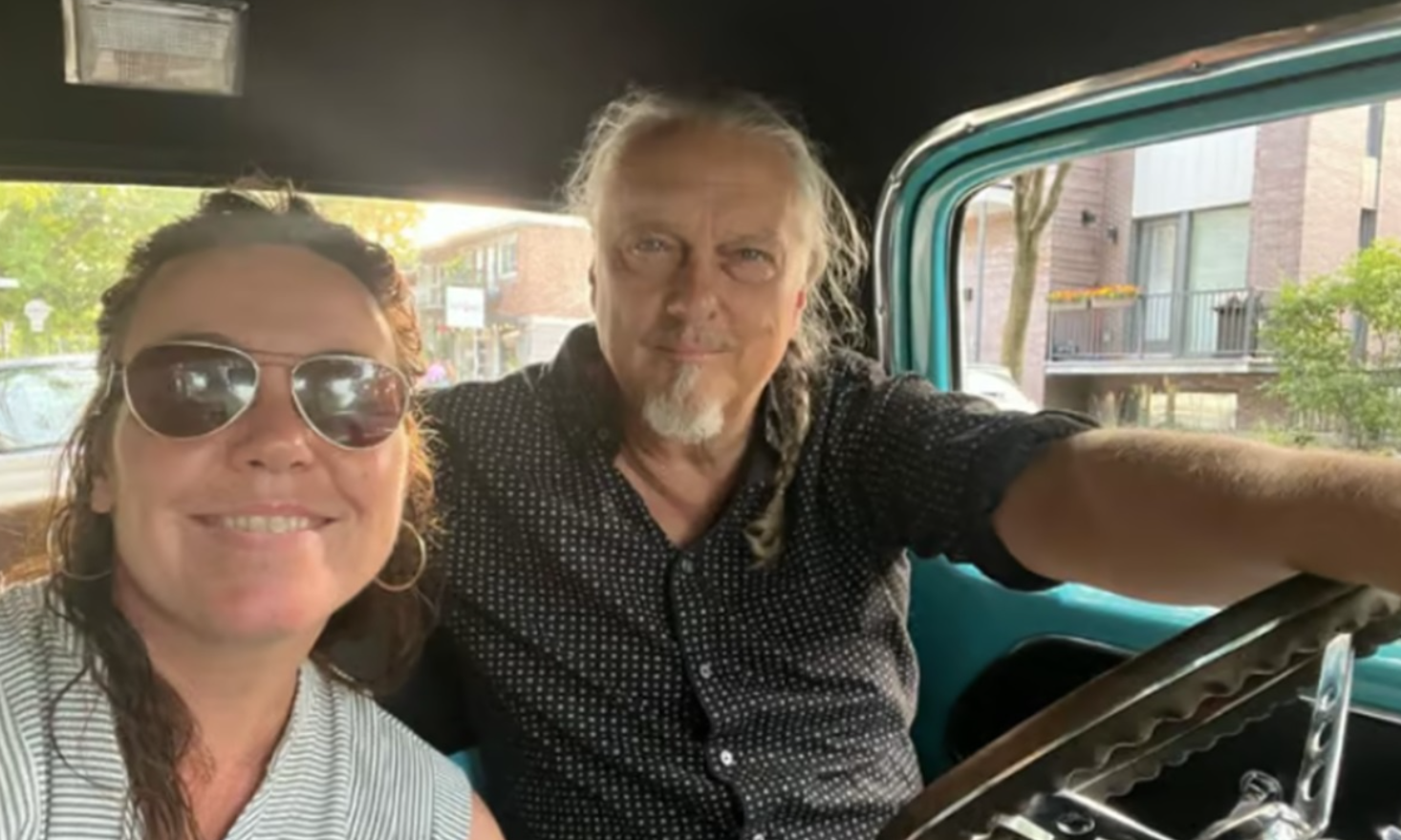 Capture decran 2026 03 05 113808 Apr&egrave;s sa demande en mariage, d&eacute;couvrez Normand D&rsquo;Amour et sa conjointe en photos