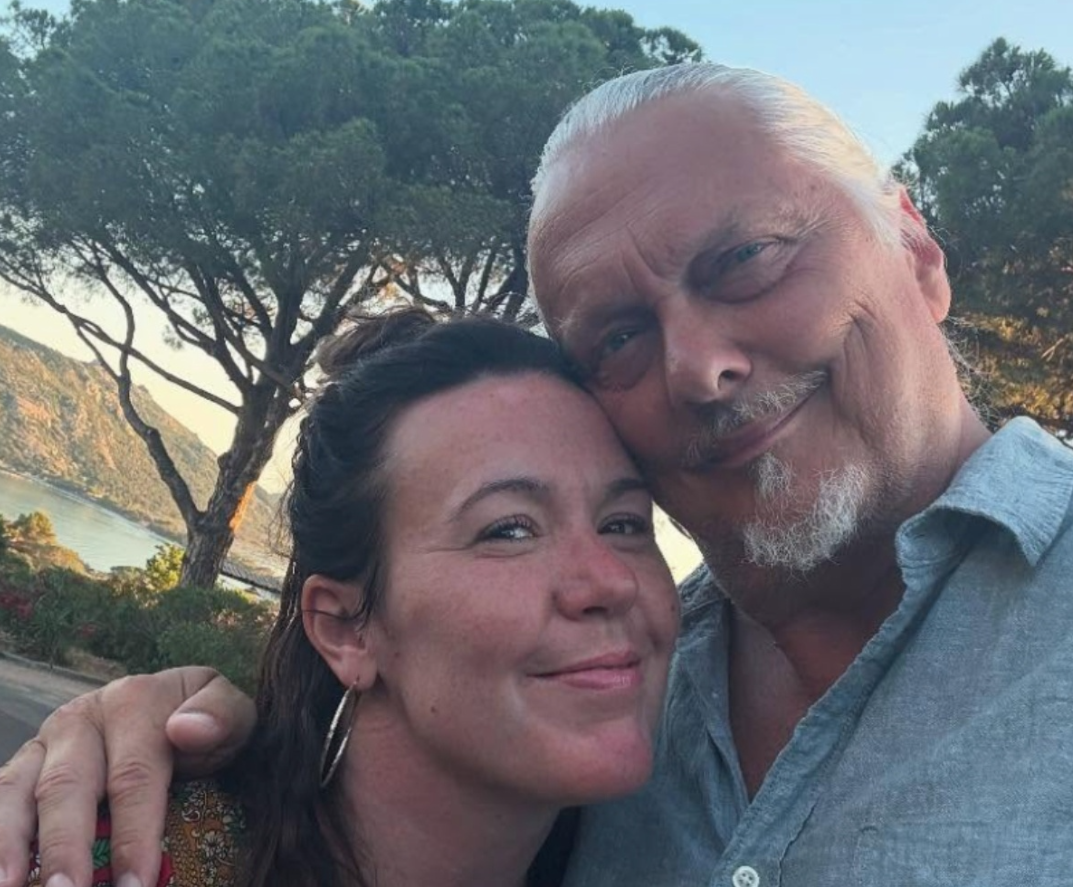 Capture decran 2026 03 05 113822 Apr&egrave;s sa demande en mariage, d&eacute;couvrez Normand D&rsquo;Amour et sa conjointe en photos