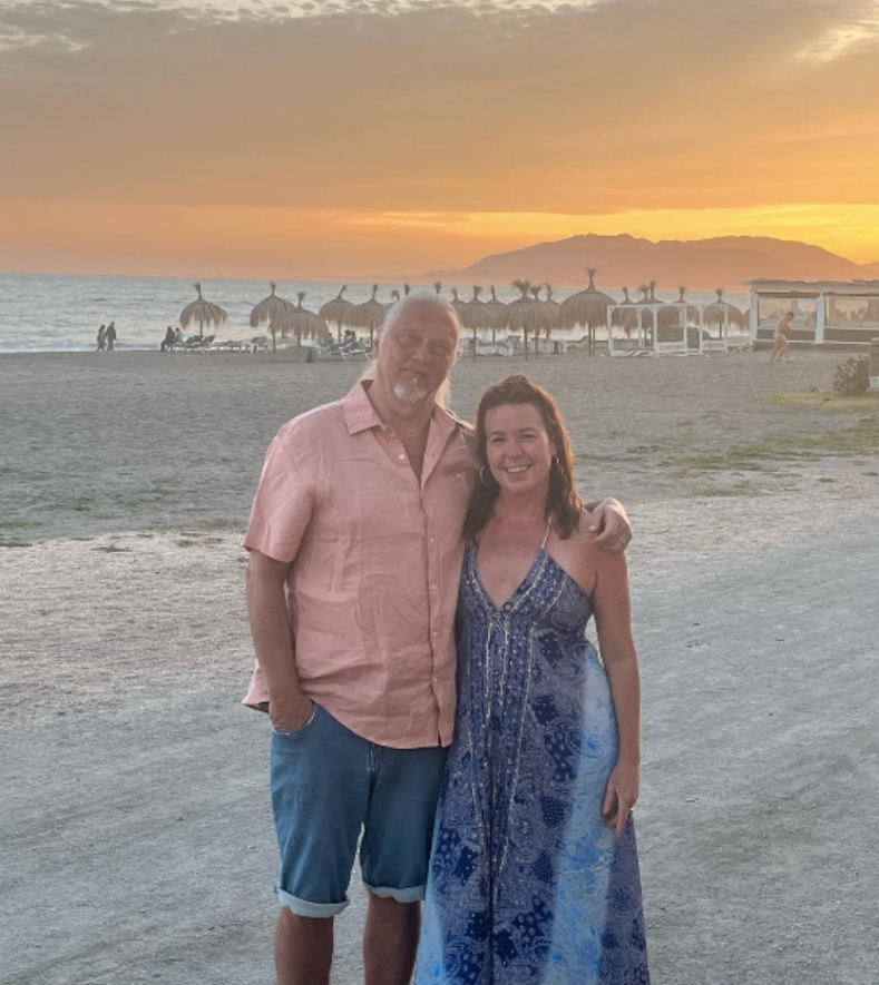 Capture decran 2026 03 05 113836 Apr&egrave;s sa demande en mariage, d&eacute;couvrez Normand D&rsquo;Amour et sa conjointe en photos