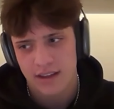 Capture decran 2026 03 10 091814 Le fils de Justin Trudeau r&eacute;agit enfin &agrave; la relation tr&egrave;s m&eacute;diatis&eacute;e de son p&egrave;re avec une c&eacute;l&egrave;bre chanteuse