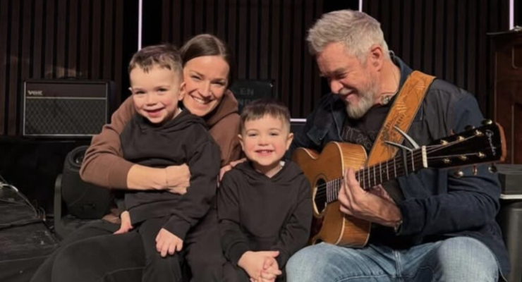 Capture decran 2026 03 10 095104 Sylvain Cossette partage une rare photo de famille et les internautes craquent