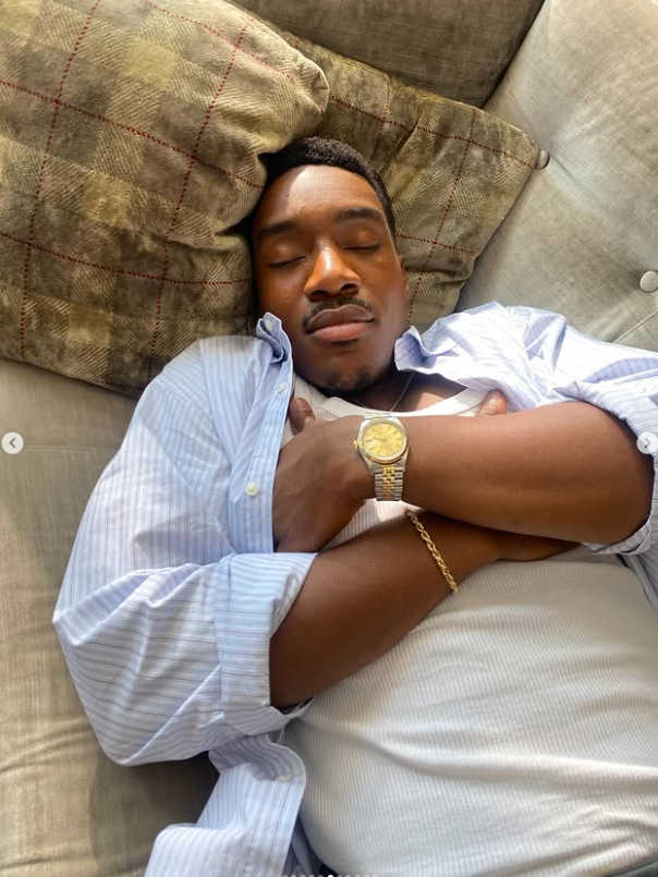 Capture decran 2026 03 12 100855 Julie Le Breton partage des images rares sur le plateau de la saison 2 et plusieurs fans disent ceci