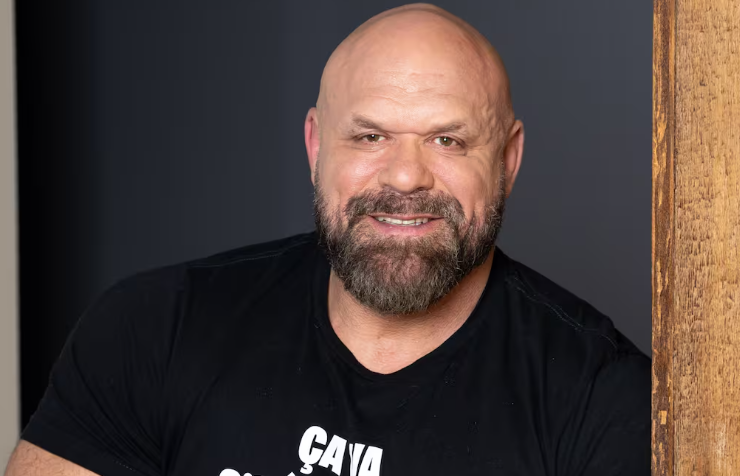 Capture decran 2026 03 26 095251 Hugo Girard tourne une page importante de sa vie&hellip; son message fait r&eacute;agir