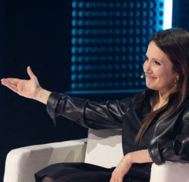 Capture decran 2026 03 29 120344 Une chanteuse ador&eacute;e des Qu&eacute;b&eacute;cois d&eacute;barque &agrave; En direct de l&rsquo;univers&hellip; et &ccedil;a promet