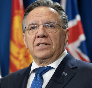 Capture decran le 2026 03 25 a 17.06.08 Air Canada : Legault r&eacute;clame la d&eacute;mission du PDG, &ccedil;a fait r&eacute;agir