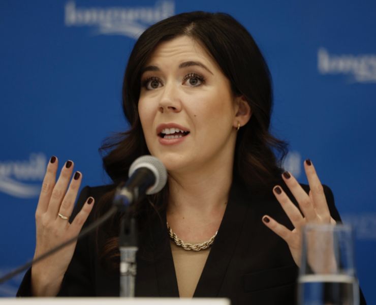 Capture le 2026 03 03 a 05.51.40 Catherine Fournier d&eacute;voile son ventre &agrave; 35 semaines de grossesse