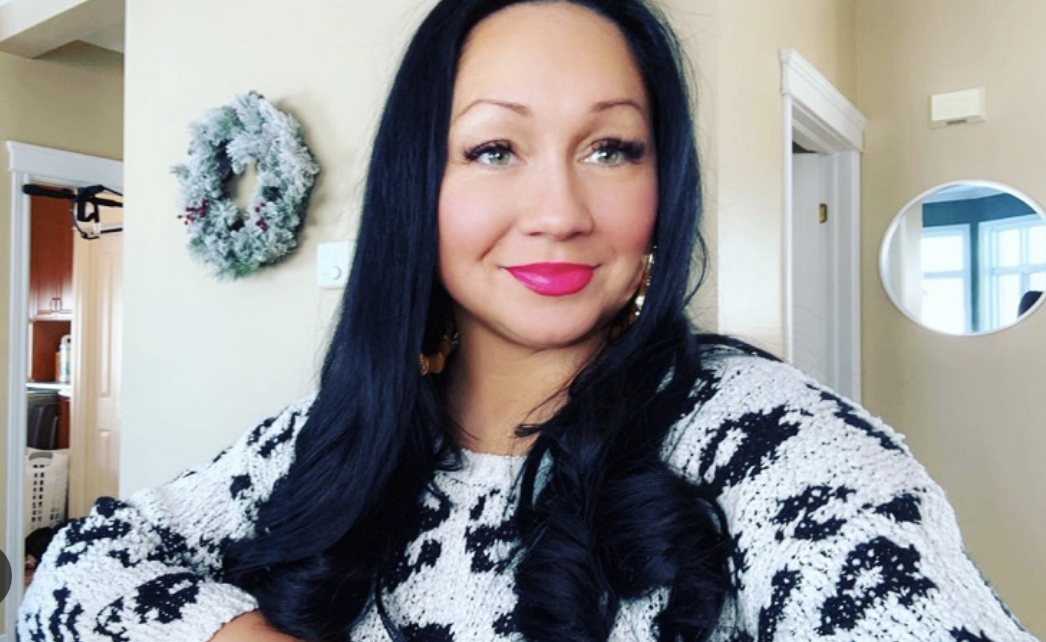 Élizabeth Blouin-Brathwaite dévoile un tout nouveau look et les réactions sont nombreuses 1 Élizabeth Blouin-Brathwaite dévoile un tout nouveau look et les réactions sont nombreuses Capture le 2026 03 03 a 06.24.41 Élizabeth Blouin-Brathwaite dévoile un tout nouveau look et les réactions sont nombreuses