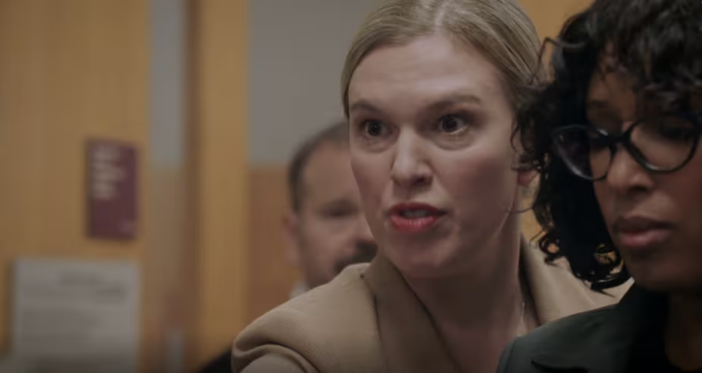 Capture le 2026 03 03 a 07.38.38 &laquo; Ind&eacute;fendable &raquo; : avez-vous constatez ce cam&eacute;o surprise lundi soir?