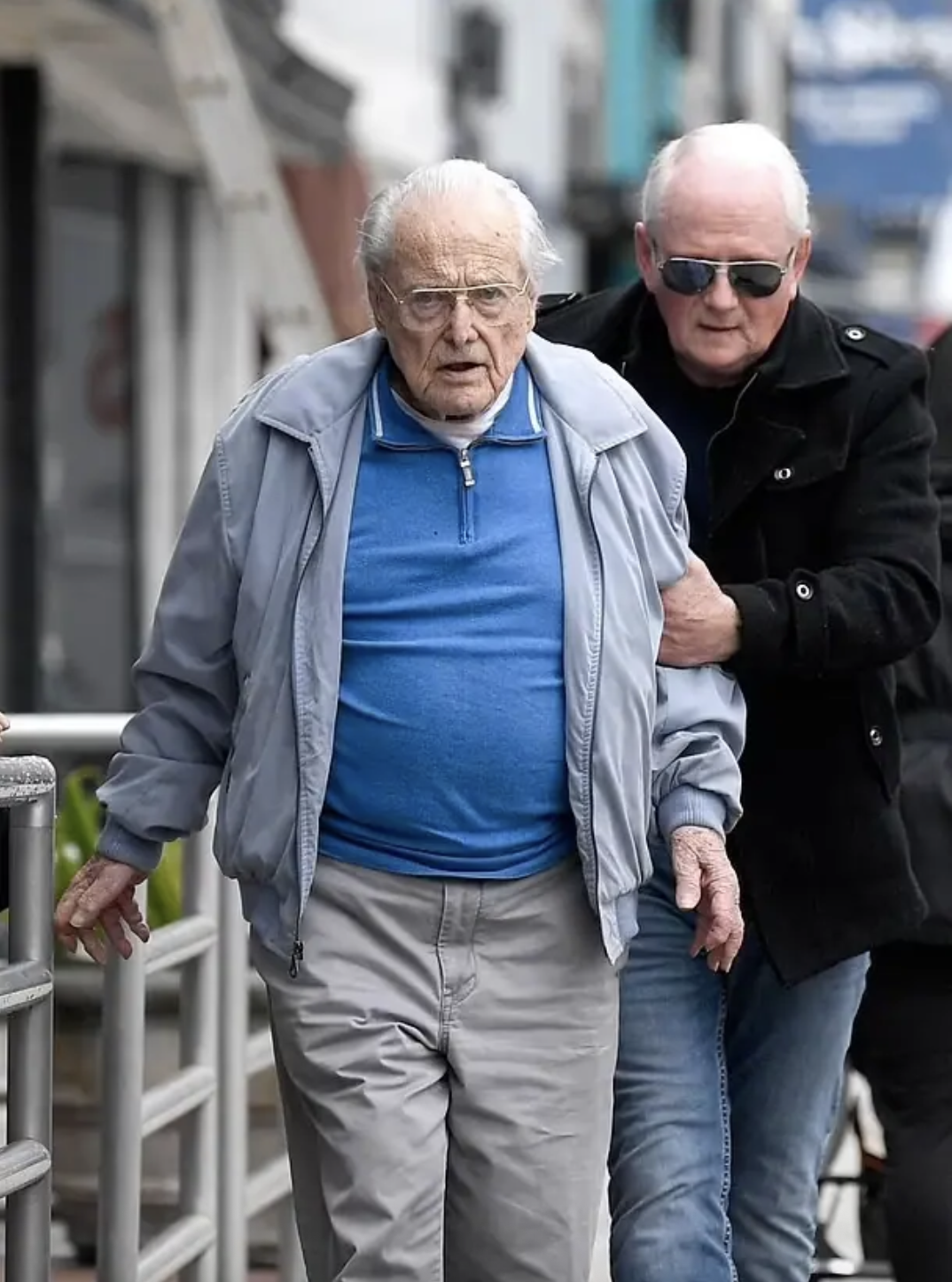 Capture le 2026 03 04 a 23.09.11 &Agrave; 98 ans, une l&eacute;gende d&rsquo;Hollywood c&eacute;l&egrave;bre une vie d&rsquo;amour et d&rsquo;h&eacute;ritage