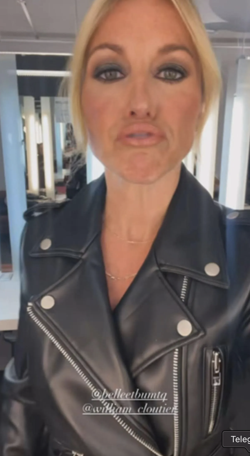 Capture le 2026 03 08 a 12.23.50 &Eacute;mily B&eacute;gin fait tourner les t&ecirc;tes avec une robe en cuir remarqu&eacute;e &agrave; la t&eacute;l&eacute;