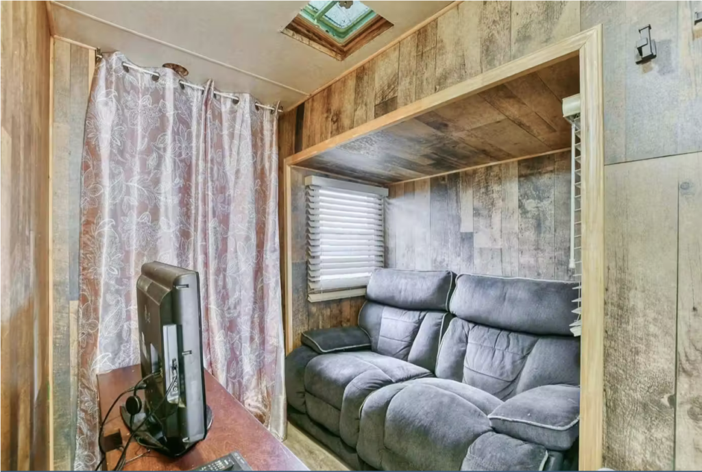 Capture le 2026 03 10 a 14.10.08 Ce chalet &agrave; 45 000 $ dans les Laurentides fait r&eacute;agir en pleine crise immobili&egrave;re