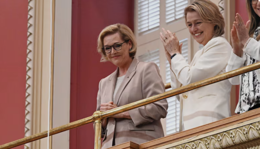 Capture le 2026 03 19 a 00.30.55 Voici (08) photos de la femme qui partage la vie de Sophie Thibault &mdash; et vous la connaissez tr&egrave;s bien