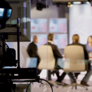 Capture le 2026 03 22 a 23.27.05 Elle &eacute;clairait les &eacute;crans de milliers de fans : l'ombre s'est abattue sur sa maison &agrave; 5h26 samedi matin