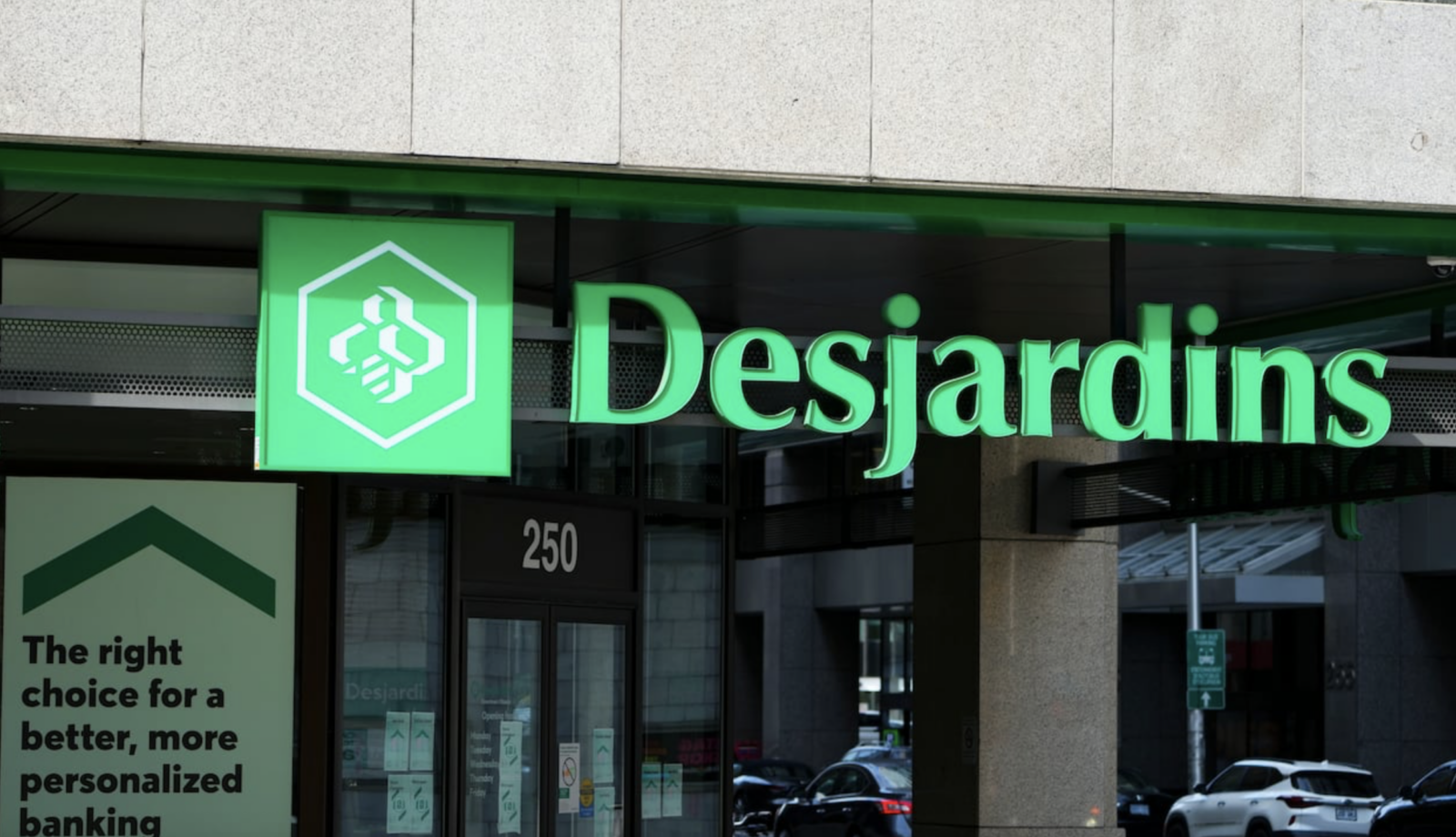 Après une vague de critiques, Desjardins recule : le changement d’AccèsD provoque plus de " 300 000 vues et réactions " 1 Après une vague de critiques, Desjardins recule : le changement d’AccèsD provoque plus de " 300 000 vues et réactions " Capture le 2026 03 26 a 08.21.01 Après une vague de critiques, Desjardins recule : le changement d’AccèsD provoque plus de " 300 000 vues et réactions "