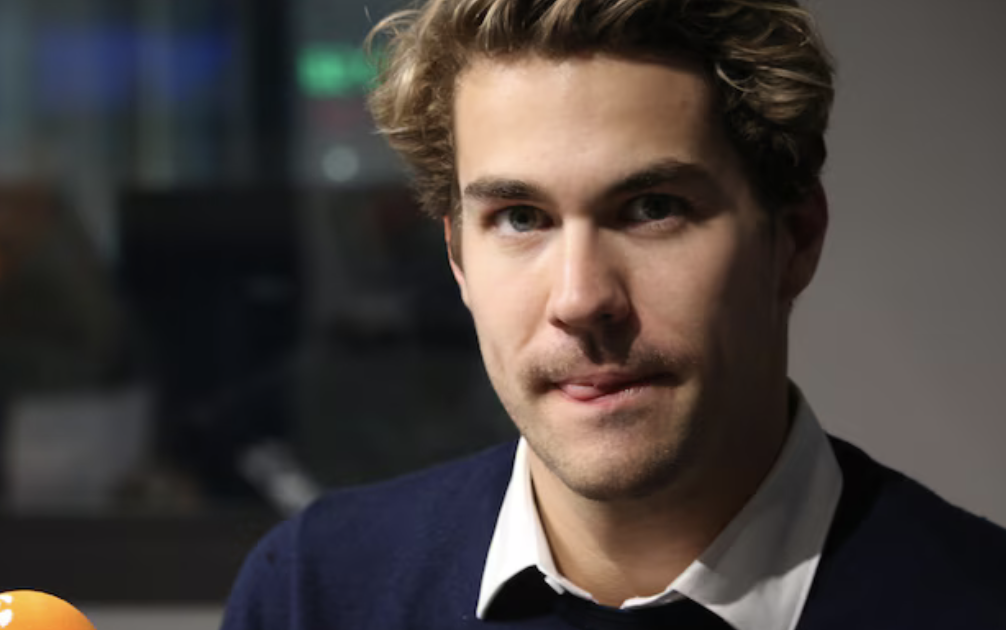 C'est la fin pour Julien Lacroix : "Le portrait est devenu trop lourd à porter" 1 C'est la fin pour Julien Lacroix : "Le portrait est devenu trop lourd à porter" Capture le 2026 03 26 a 11.22.35 C'est la fin pour Julien Lacroix : "Le portrait est devenu trop lourd à porter"