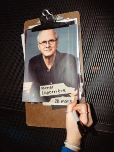 En direct de l'univers dévoile le côté intime de Michel Laperrière, l'acteur qui a conquis le Québec 4 En direct de l'univers dévoile le côté intime de Michel Laperrière, l'acteur qui a conquis le Québec bc1d722e 2c30 48d3 b33c 49c3a3bc607c 1280x1707 1 En direct de l'univers dévoile le côté intime de Michel Laperrière, l'acteur qui a conquis le Québec