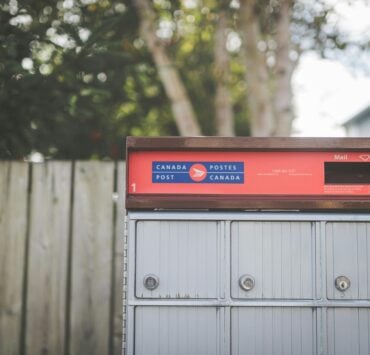 pexels stephentcandrews 9900013 Un nouveau service de Postes Canada pourrait faire r&eacute;agir fort au Qu&eacute;bec