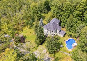 1 R&eacute;my Girard passe &agrave; autre chose : maison de campagne vendue 1,15 M$