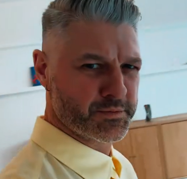 Capture decran 2026 04 20 183357 Pierre Lapointe avoue l'impensable sur ses chansons : &laquo; C&rsquo;est tr&egrave;s violent &raquo;