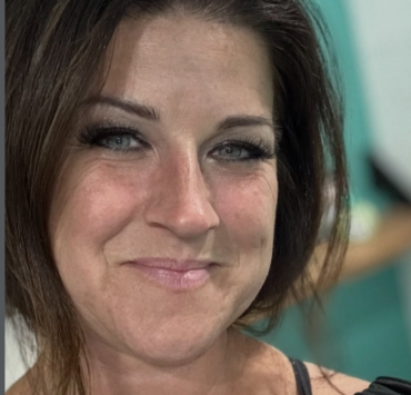 Capture decran 2026 04 21 120810 1 Une photo rare de Marie-&Eacute;laine Thibert et sa fille de 13 ans enflamme la toile.