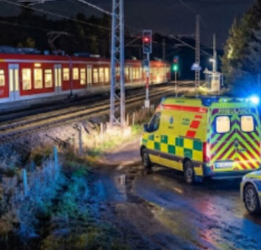 Capture decran 2026 04 23 070636 e1776942436694 Collision spectaculaire entre deux trains : la situation d&eacute;g&eacute;n&egrave;re rapidement