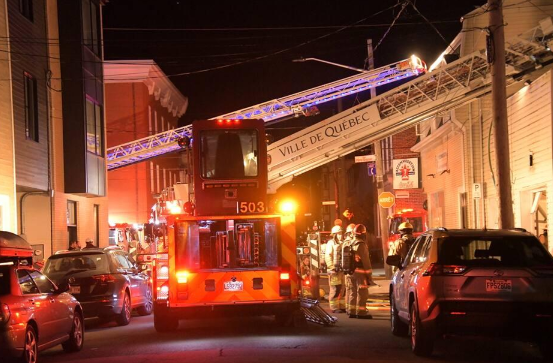 Capture decran 2026 04 23 141128 Deux b&acirc;timents jug&eacute;s dangereux forcent une &eacute;vacuation rapide &agrave; Qu&eacute;bec