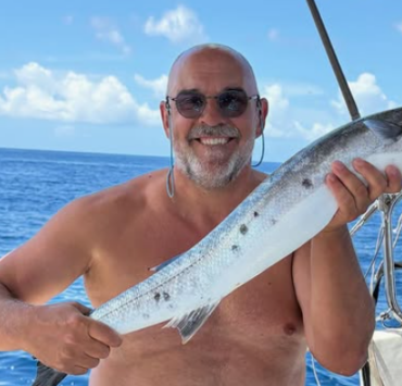 Capture decran 2026 04 24 075409 Sylvain Marcelle : ces photos avec son fils en voyage ont fait le buzz