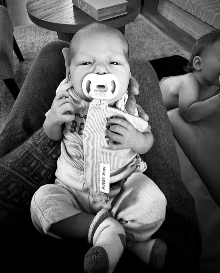 Capture decran 2026 04 27 080538 Mathieu Baron comme vous le voyez rarement : 10 photos avec ses enfants