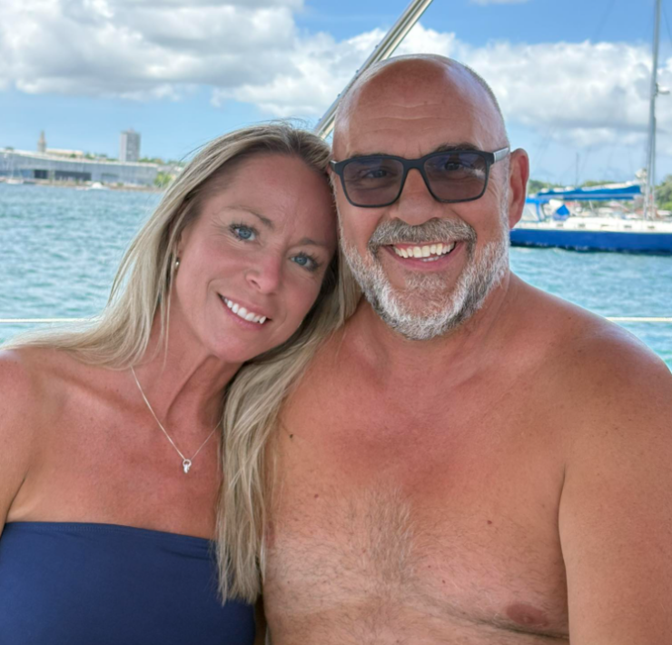 Capture decran 2026 04 28 133345 Apr&egrave;s 5 mois de relation, la conjointe de Sylvain Marcel le rejoint pour une romance tropicale