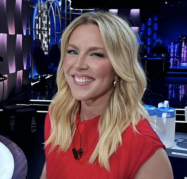 Capture decran le 2026 04 21 a 09.52.19 Julie B&eacute;langer d&eacute;voile son look pour sa derni&egrave;re &eacute;mission et &ccedil;a fait r&eacute;agir