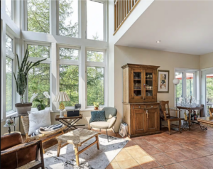 Capture le 2026 04 05 a 10.09.26 Le secret des 13 acres de R&eacute;my Girard : d&eacute;couvrez l'int&eacute;rieur de sa maison vendue pour 1 150 000 $