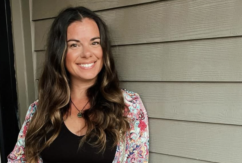 Mirianne Brûlé dévoile son Amour aux beaux yeux : première apparition en publique (15) photos 1 Mirianne Brûlé dévoile son Amour aux beaux yeux : première apparition en publique (15) photos Capture le 2026 04 11 a 08.02.48 Mirianne Brûlé dévoile son Amour aux beaux yeux : première apparition en publique (15) photos