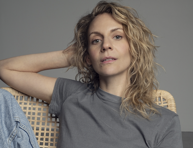 Capture le 2026 04 17 a 15.54.52 "Elle repr&eacute;sente 50 % de qui je suis" : L&eacute;ane Labr&egrave;che-Dor livre un vibrant hommage &agrave; sa m&egrave;re, Fabienne Dor