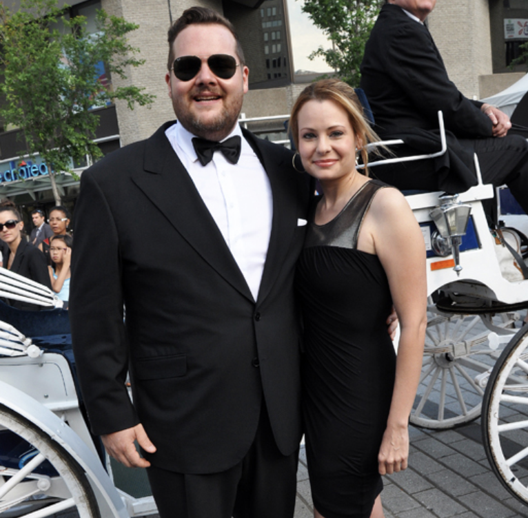 Capture le 2026 04 18 a 08.46.20 Antoine Bertrand et sa conjointe 10 plus belles photos de ce couple &agrave; travers les ann&eacute;es.