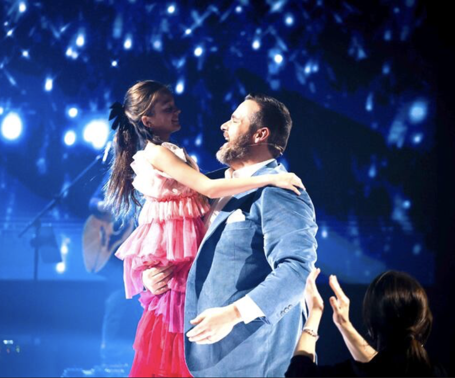 Capture le 2026 04 18 a 08.53.51 Antoine Bertrand et sa conjointe 10 plus belles photos de ce couple &agrave; travers les ann&eacute;es.