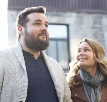 Capture le 2026 04 18 a 09.18.14 Antoine Bertrand et sa conjointe 10 plus belles photos de ce couple &agrave; travers les ann&eacute;es.