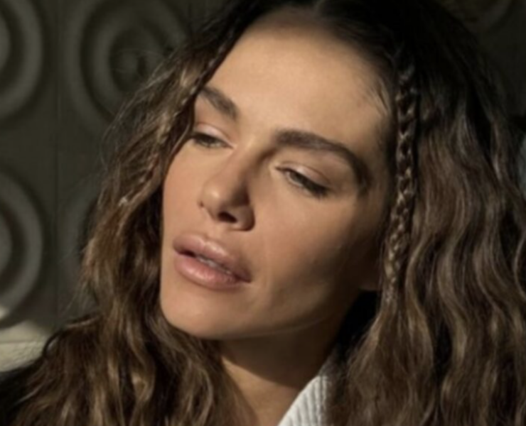 Capture le 2026 04 19 a 09.26.57 Maripier Morin s'ouvre sur ses rituels beaut&eacute; : les images de sa r&eacute;cente transformation faciale font jaser