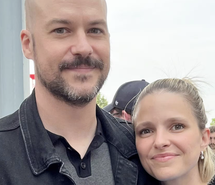 Capture le 2026 04 22 a 18.04.02 Sarah-Jeanne Labrosse et Marc-Andr&eacute; Grondin : Les images de leur petit dernier font craquer le web