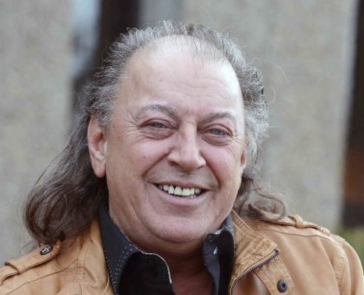 Capture le 2026 04 23 a 07.16.07 Voici la femme qui partage la vie de Paul Dara&icirc;che depuis plus de 35 ans