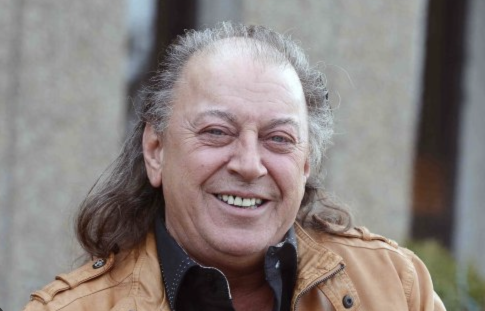 Capture le 2026 04 23 a 07.16.07 Voici la femme qui partage la vie de Paul Dara&icirc;che depuis plus de 35 ans