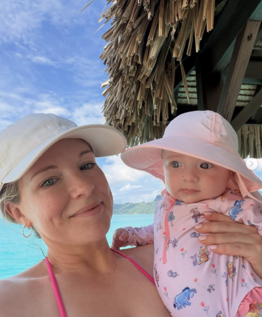 Capture le 2026 04 23 a 22.42.23 15 photos sur la plage du voyage de l'animatrice Fr&eacute;d&eacute;rique Guay et son Chum connu qui font r&ecirc;ver