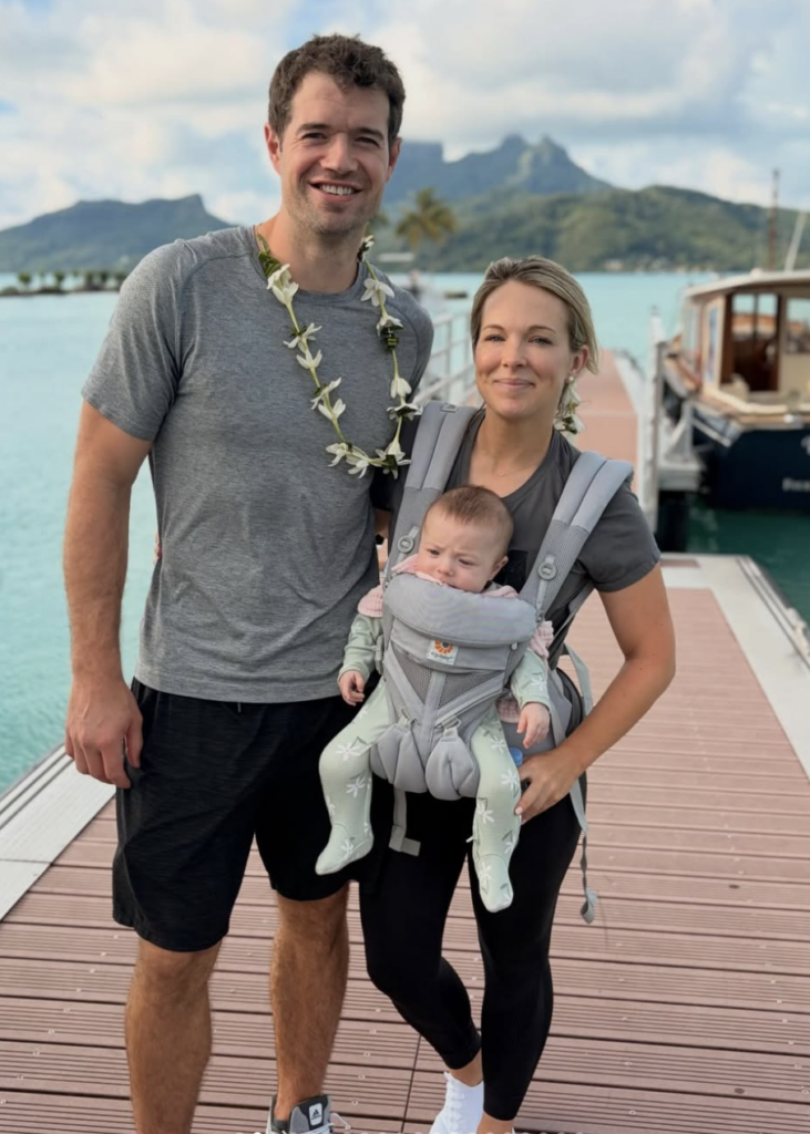 Capture le 2026 04 23 a 22.42.36 15 photos sur la plage du voyage de l'animatrice Fr&eacute;d&eacute;rique Guay et son Chum connu qui font r&ecirc;ver