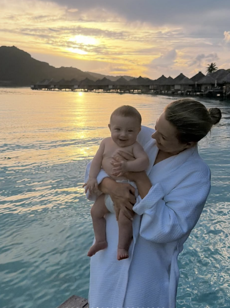 Capture le 2026 04 23 a 22.44.40 15 photos sur la plage du voyage de l'animatrice Fr&eacute;d&eacute;rique Guay et son Chum connu qui font r&ecirc;ver