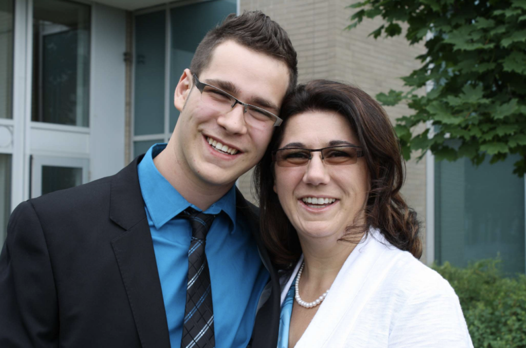 Capture le 2026 04 26 a 08.31.56 D&eacute;couvrez en 18 photos la fille discr&egrave;te de Ginette Reno et son parcours