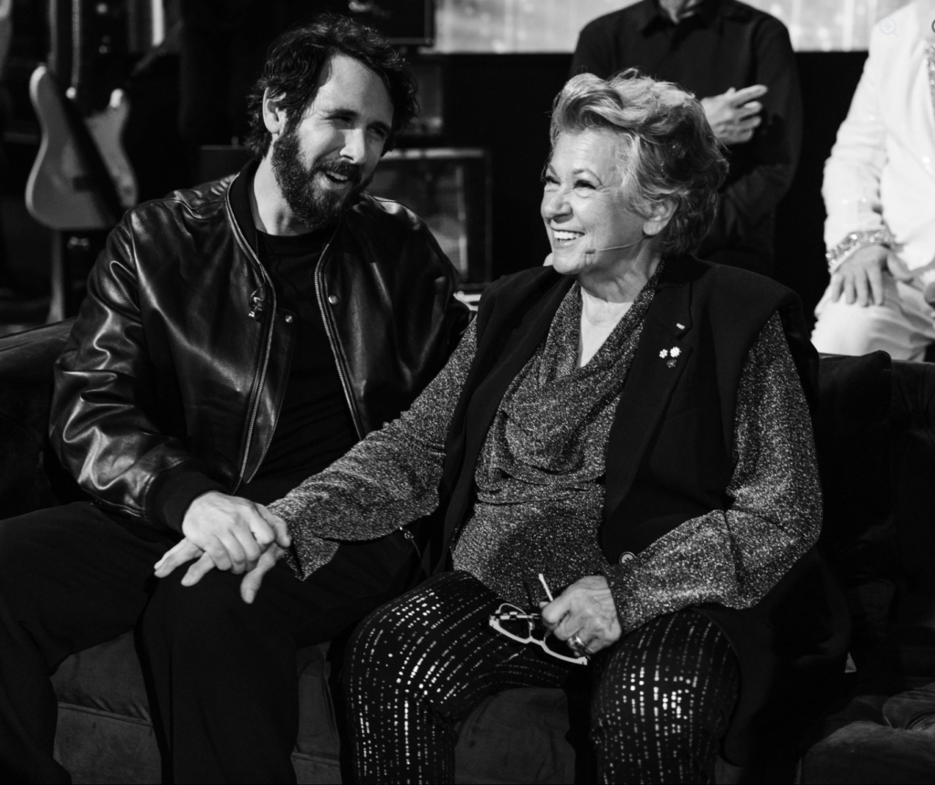 Capture le 2026 04 27 a 00.49.03 Ginette Reno profond&eacute;ment en larme apr&egrave;s son En direct de l&rsquo;univers les r&eacute;actions sont nombreuses (08 Photos )!