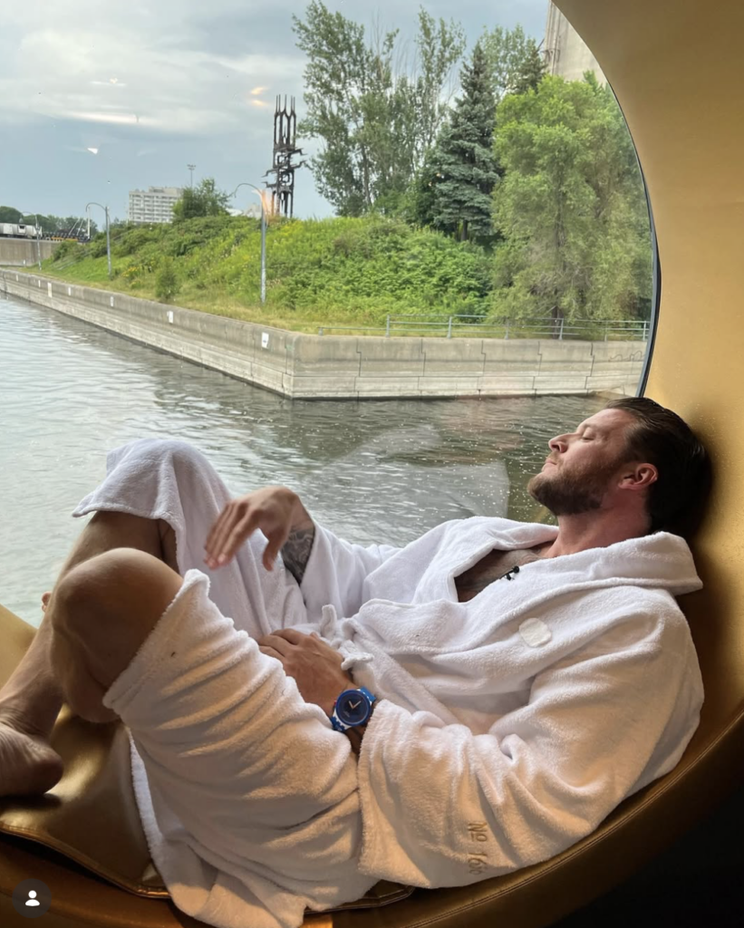 Capture le 2026 04 28 a 01.39.37 Mathieu Baron d&eacute;voile enfin une photo avec sa nouvelle amoureuse