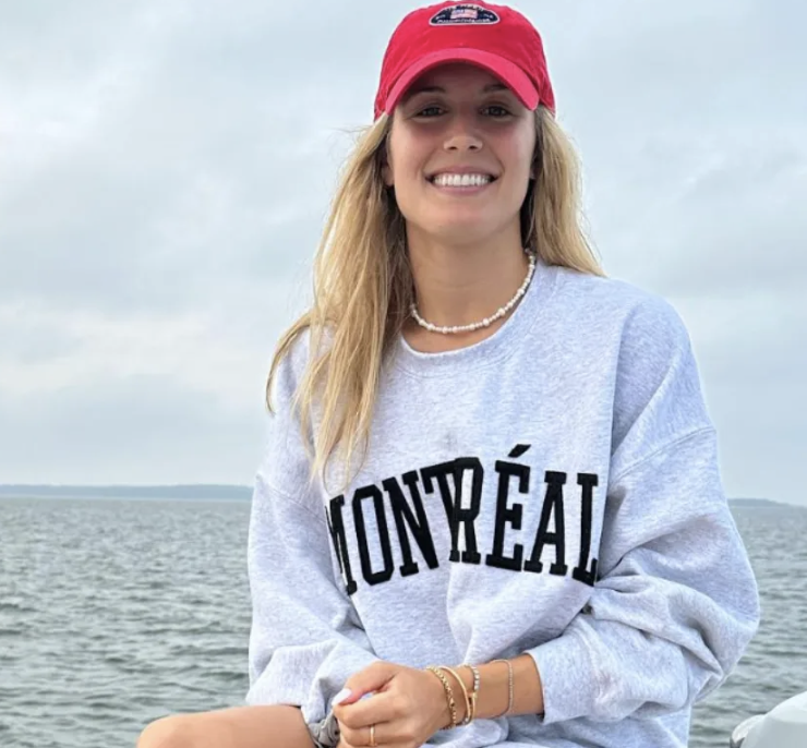 Capture le 2026 04 28 a 10.16.59 Genie Bouchard enflamme Miami avec un bikini minuscule (06)photos