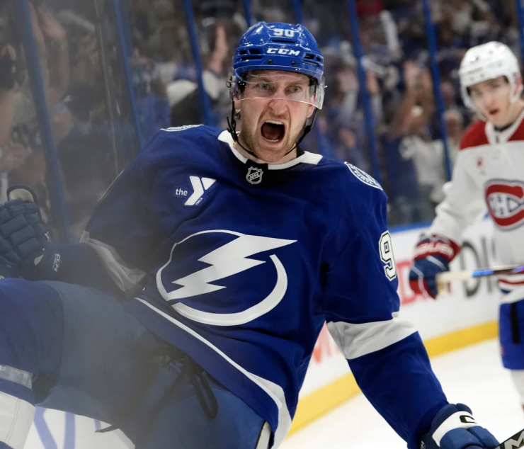Capture le 2026 05 01 a 00.17.14 Geste rare du Lightning : Nikita Kucherov prot&eacute;g&eacute; apr&egrave;s une s&eacute;quence qui a tout chang&eacute;