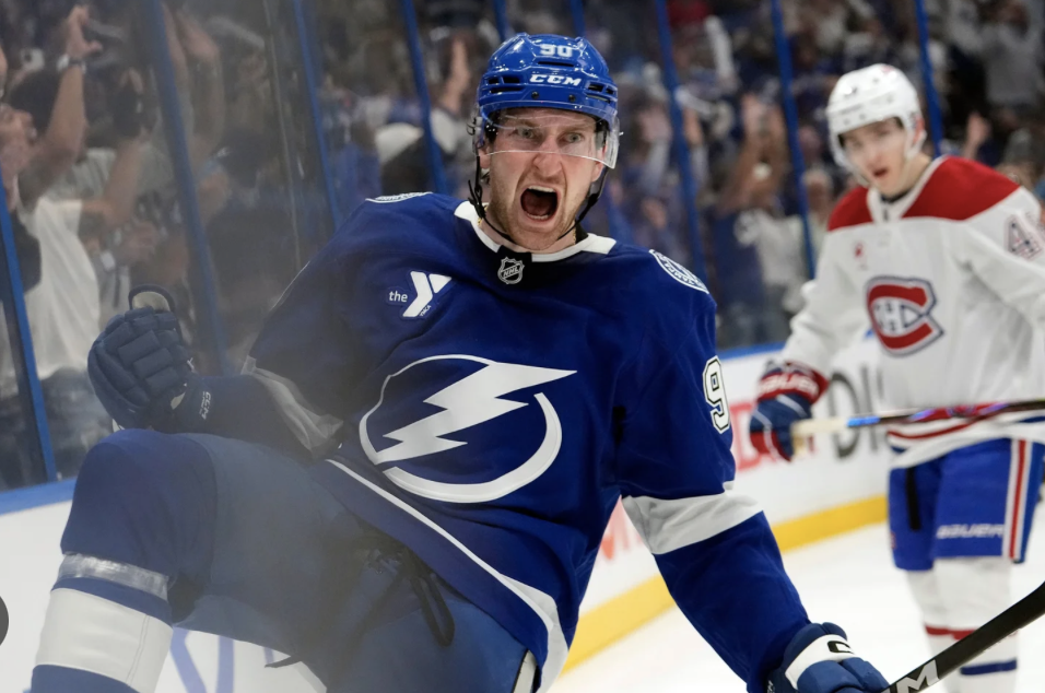 Capture le 2026 05 01 a 00.17.14 Geste rare du Lightning : Nikita Kucherov prot&eacute;g&eacute; apr&egrave;s une s&eacute;quence qui a tout chang&eacute;