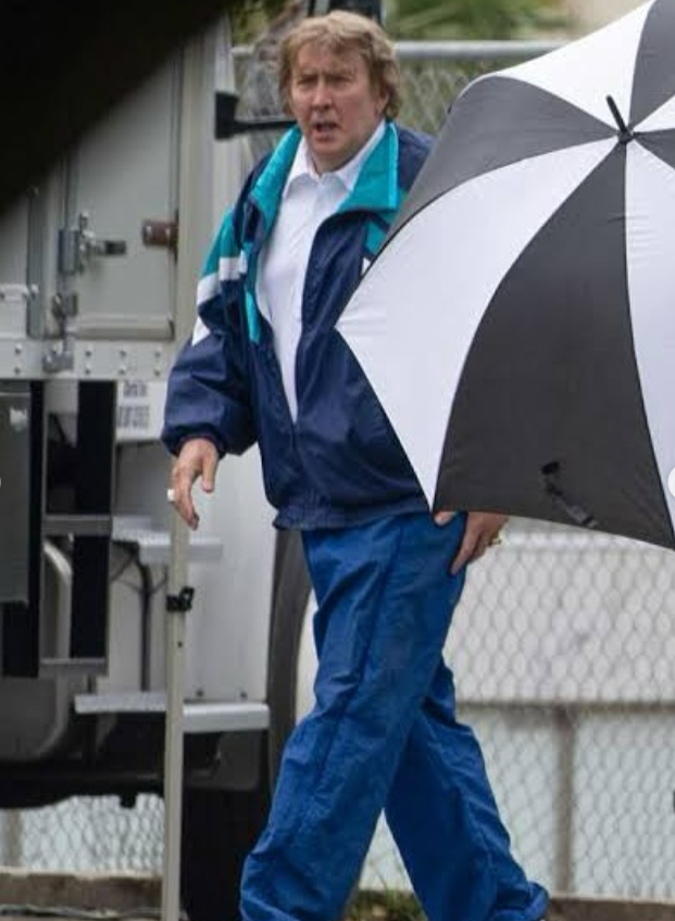 Capture decran 2026 05 01 135411 1 Incroyable m&eacute;tamorphose : Nicolas Cage devient John Madden et personne ne le reconna&icirc;t